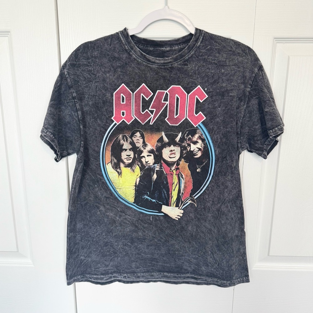 AC/DC Graphic Band T-Shirt - LARGE